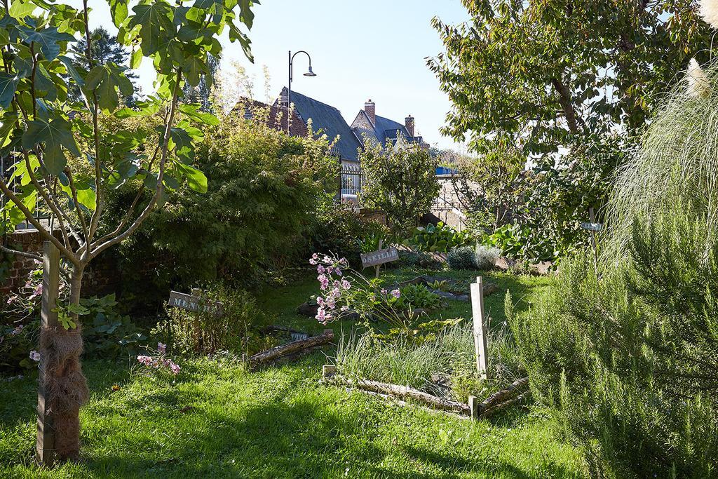 Les Gites De L'Yeres Cuverville-sur-Yeres Exterior photo